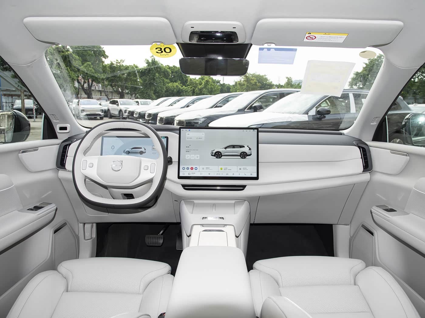2026 Scandinavian Cross Country XC70 4WD Plug-in Hybrid PLUS Edition SUV