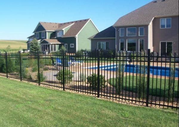 CE PVC Coated Flat Top Iron Fence , 4ft High Outdoor Pool Fence
