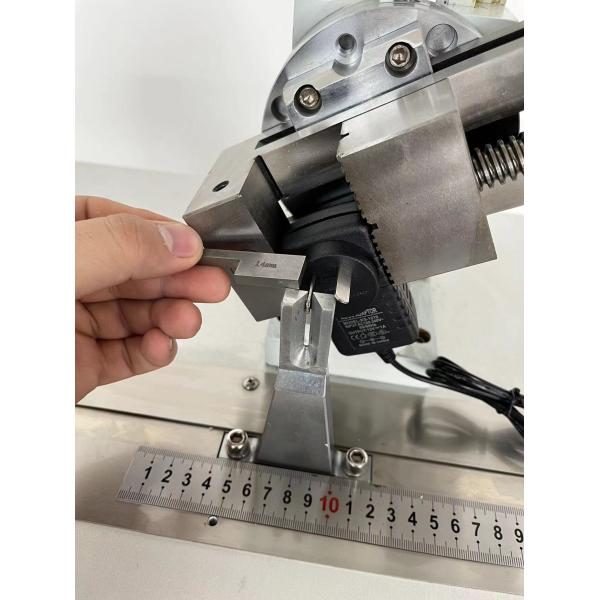 AS / NZS 3112: 2011 Стандартное усилие для тестера на изгиб штифта, пункт 2.13.7.2