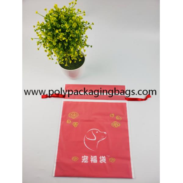 Recyclable drawstring plastic  Cotton Ropes  bags/Women and children all like the New Year red gift bag