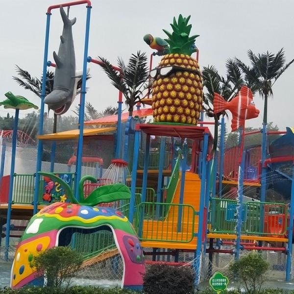 Équipement de parc aquatique 45KW avec toboggan pour enfants