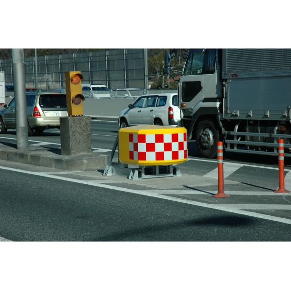 Electrostatic Spraying Truck Mounted Attenuator Embedded Type