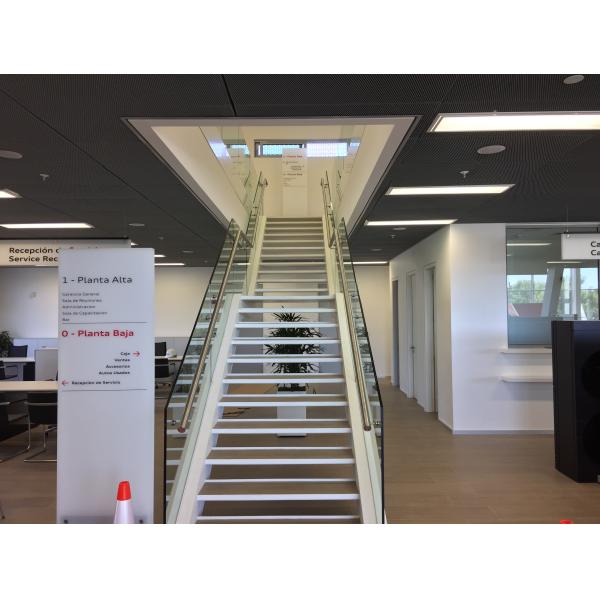 Construction de bâtiments industriels commerciaux en métal de calibre léger en acier