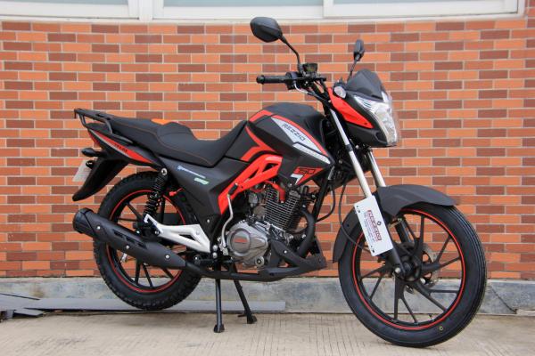 Alloy 150cc Street Sport Motorcycles Single Cylinder Touring Bike With LED Light Strip