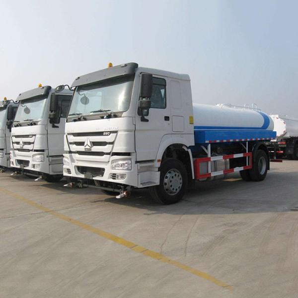 10 wheels Sinotruk Howo LHD 15 ~ 20 KL Liquid Tanker Truck For Water Transport