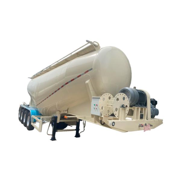 Semi-remorque à poudre en vrac avancé