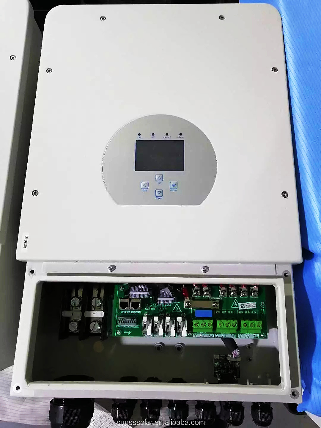 Гибридный инвертор высокого напряжения Deye SUN-12K-SG01LP1-EU AC 230V