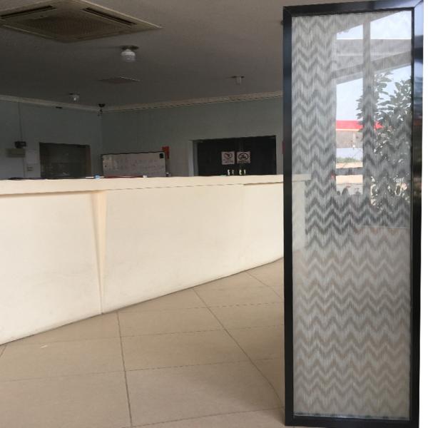 Промышленное ламинированное проволочное стекло усиленное сетчатое стекло 6мм 8мм и доступное 3мм-12мм