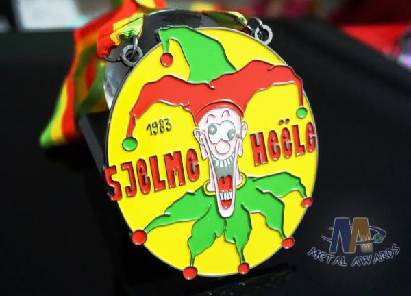 Die Casting Zinc Alloy Carnival Festival Metal Enamel Medals Filling Colors Custom Design With Ribbon