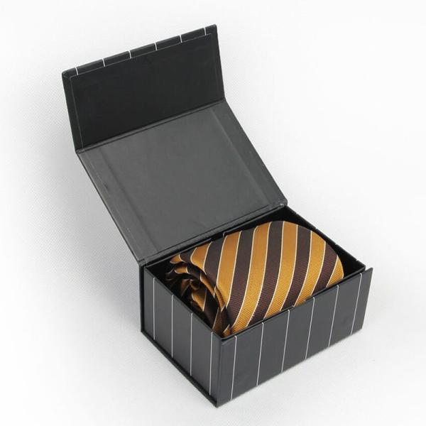 Cajas de regalo de papel de cartón magnético de lujo Embalaje para la fiesta de bodas de Navidad