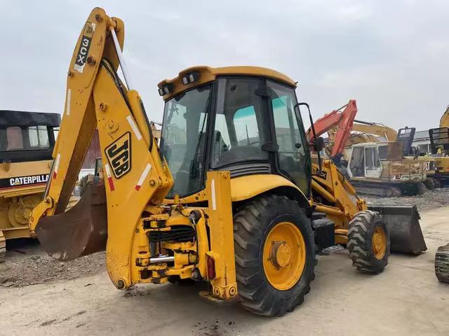 Подержанные машины JCB 3CX Loader из Китая