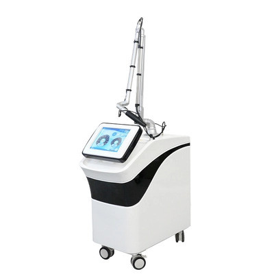 1064nm 532nm Fractional Laser Machine , Pico Tattoo Removal Machine 2700W
