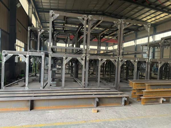 Plateforme de structure en acier personnalisée pour soutenir l'armoire électrique au bas de la tour de vent galvanisée à chaud