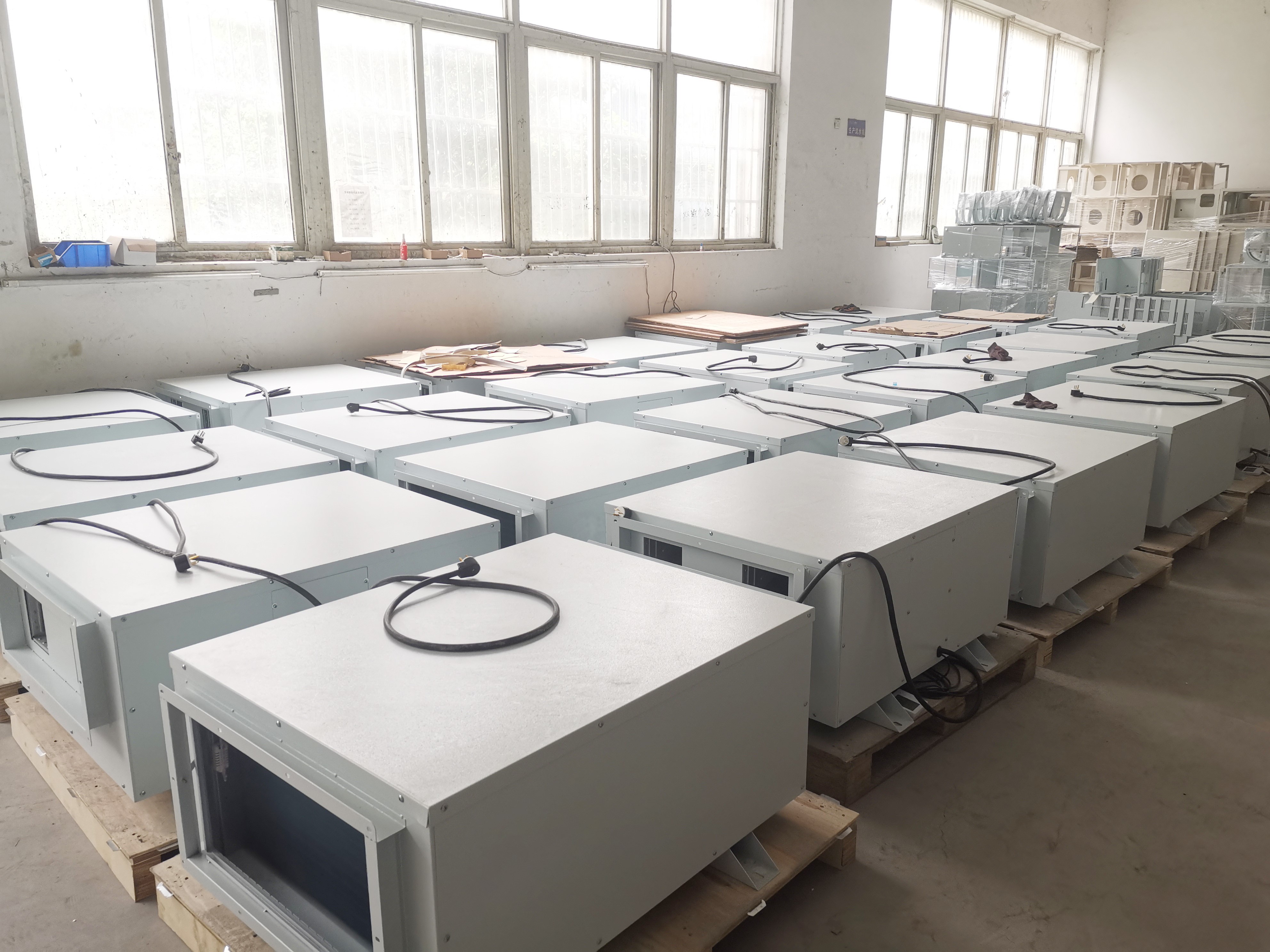 240L/D Ceiling Mounted Dehumidifier Industrial Grow Room Greenhouse Dehumidifiers for Indoor Swimming Pools
