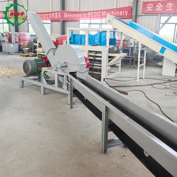 37KW Forestry Wood Chipper Machine Feed Conveyor 25-35mm Chips Drum Type Shredder