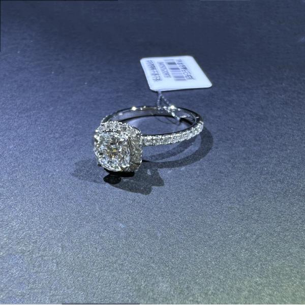Customized 18K Gold Cluster Diamond Ring IGI GIA Lab Grown Diamond for Engagement Wedding or Banquet Fine Jewelry for Women