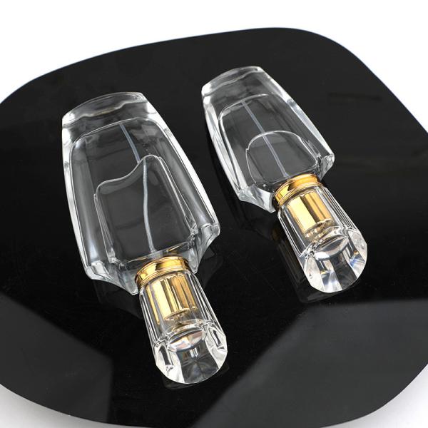 Manufacturer Wholesale Popular Spray Bottle 30ML50ml Cosmetics Sub Packaging Bottle Transparent Glass Perfume Bottle