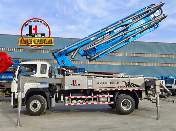 JIUHE Small Concrete Line Pump Truck Boom 30m For Small Project Engineering Construction