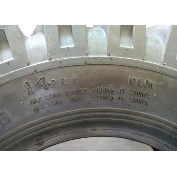 Nylon Carcass Farm Wagon Tires 7.50-16 Puncture Resistance In Tropical Mountain Area