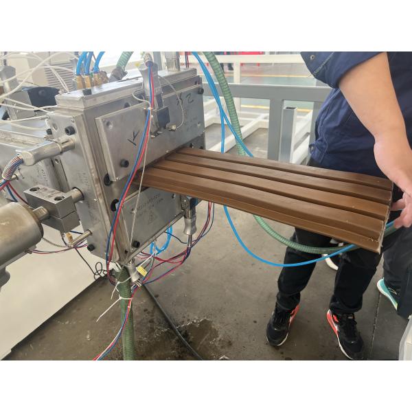 Outdoor PE/PP WPC Composite Floor Decking Extrusion Machine for WPC Decking and Plank
