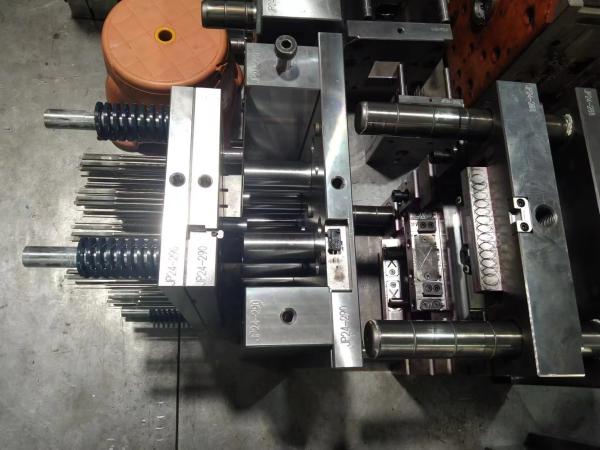 Customized FLANGED Plastic Molding Parts with Single Cavity Multi Cavity