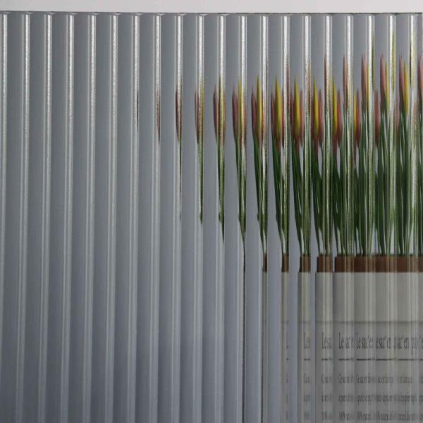 5mm Low Iron Fluted Glass Tile