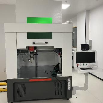 Máquina de soldadura con láser de 3000W para pilas de litio 600MM Eje X