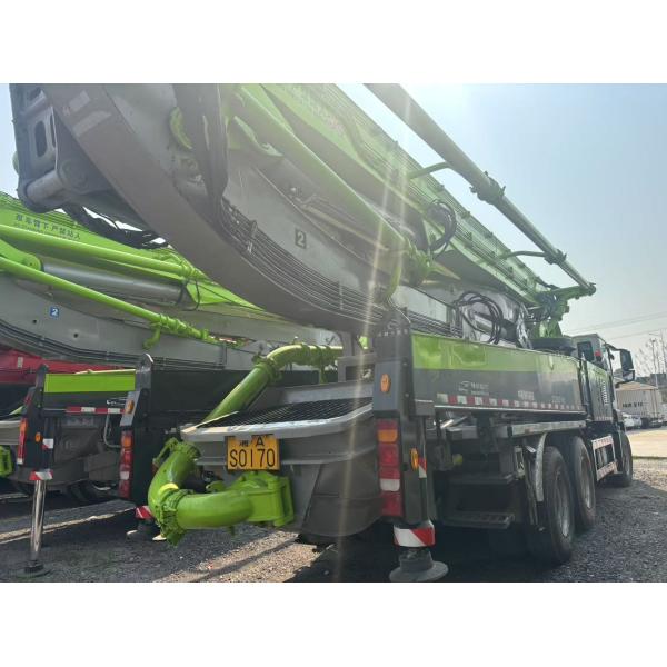 camión de bombeo de hormigón Zoomlion 49m (SITRAK 3-Axle Chassis) usado de 2020 en buenas condiciones
Entrega inmediata. Diseño de alto rendimiento