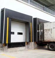 Abris de quai de chargement industriel avec durabilité Faible entretien Tissu résistant à l'usure Retractible Abri mécanique