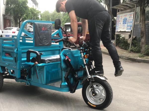 Sistema de travagem de tambor dianteiro e traseiro 72V 1000w Triciclo elétrico para adultos da DAYANG