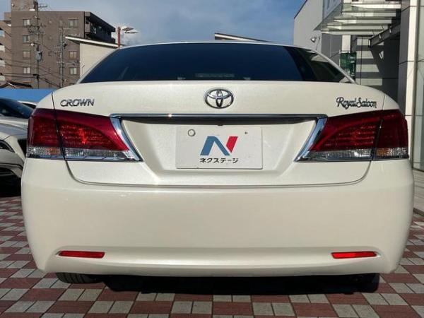 TOYOTA Royal Sedan Navigation Package Genuine Hard Drive Navigation System For The Ground, Digital B Camera, Front Electric Seat, Discharge Projector, Headlight, Shiftmatic ETC - Genuine Aluminum Whe