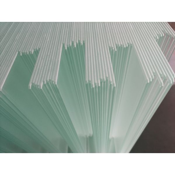 Safety AR Coating Solar Glass Low Iron UV Resistant Glass For Solar Panel Backsheet