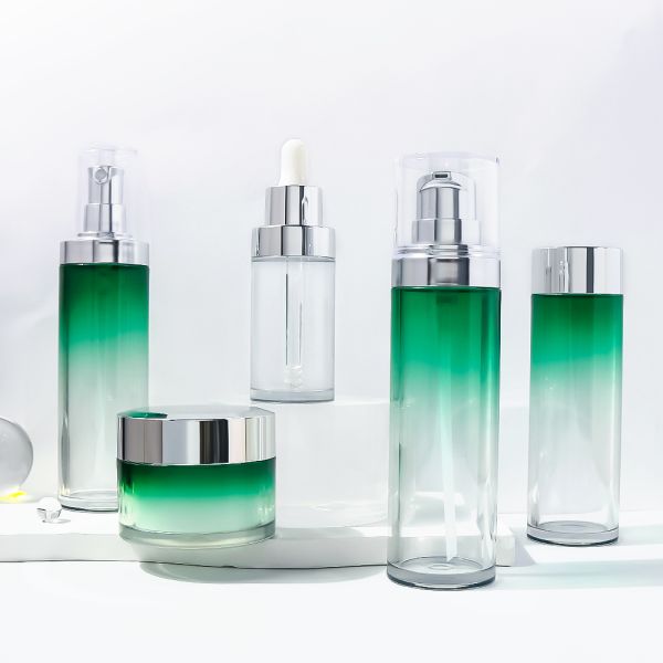 Thick-walled Transparent Plastic Cosmetic Bottle Set with High Impact Resistance for Cream and Lotion Packaging