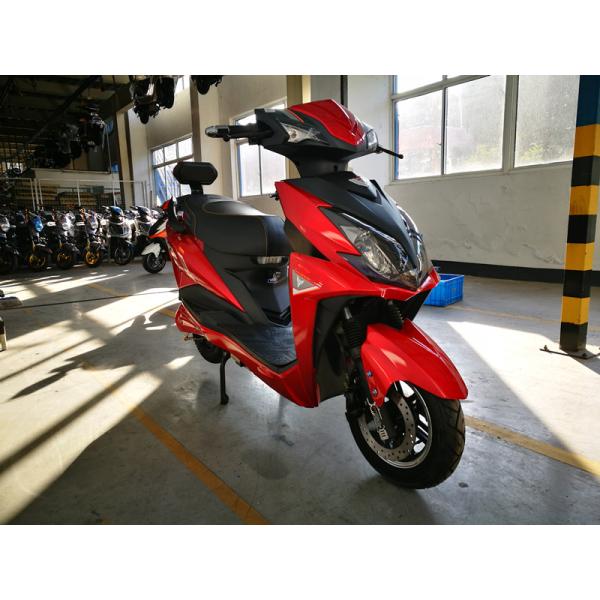 2 Wheels Electric Moped Scooter 65km Endurance GM005 Electric Ride On Scooter For Adults
