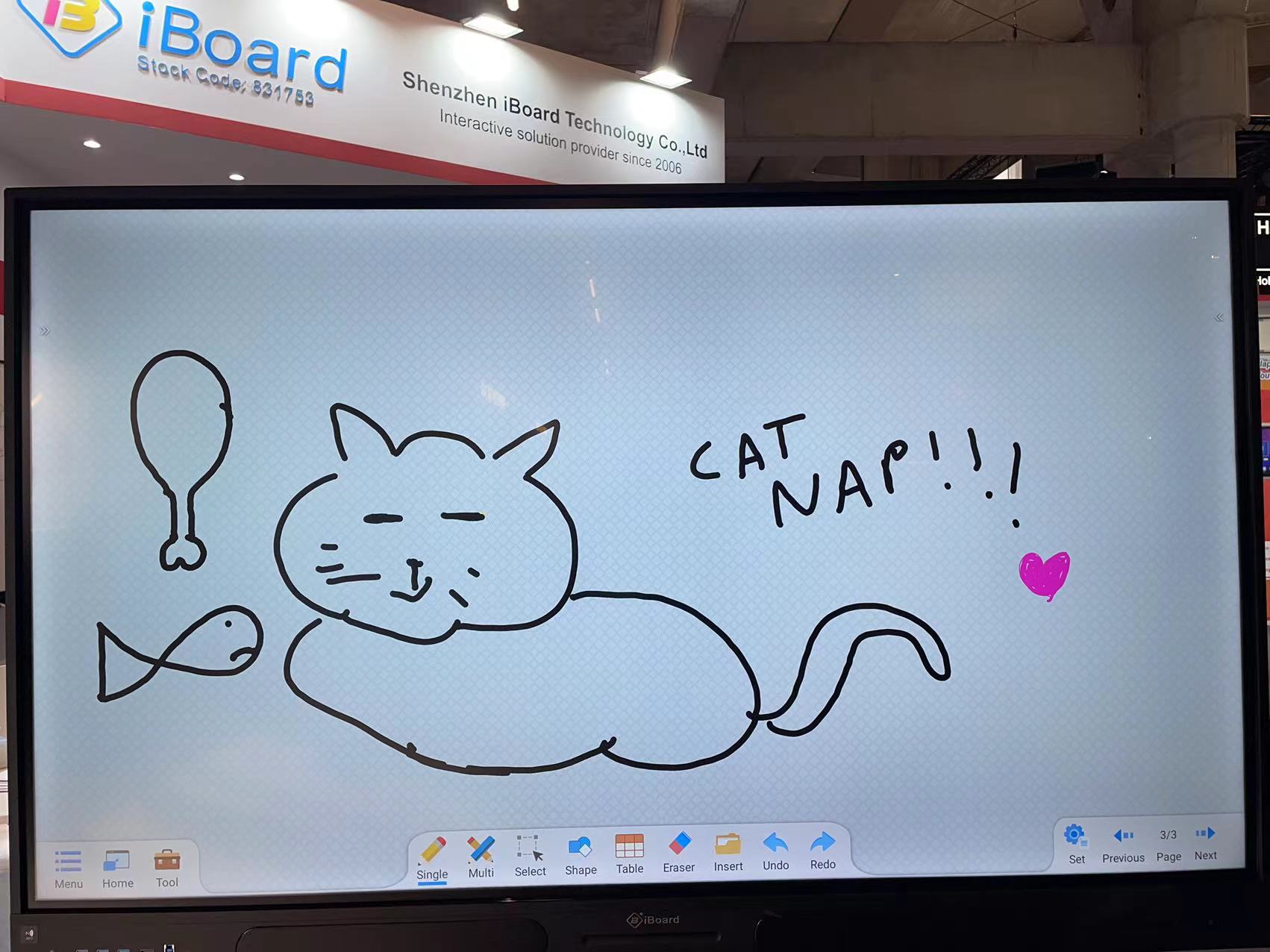 32G/64G Интерактивный сенсорный дисплей Whiteboard с аудиовыходом 2x20w 1x20W необязательно