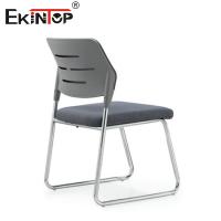 Cadeira de plástico para a sala de treino de costas com almofada de assento de esponja estilo moderno