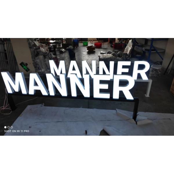 Настройка 3D из нержавеющей стали настенной буквы логотипа с световым эффектом