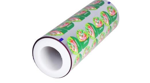 2017 bottom price custom Printing plastic packaging roll film