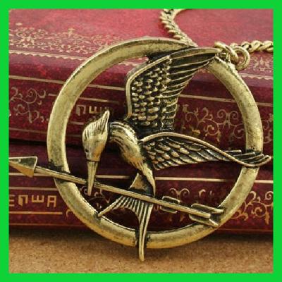 2013 Hotsales The Hunger Games Antique Golden Pendant Inspired Bird Necklace Mockingjay