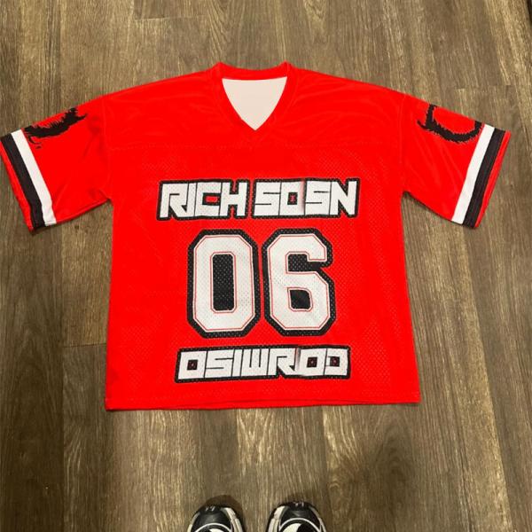 Jersey personnalisé Retro Gym Polyester Sports Tee Coupe Sublimation Basketball Soccer Boxy Clubs de football Mesh Jersey T-shirt Hommes