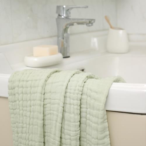 Green Organic Cotton Muslin Fabric Absorbent Plain / Seersucker Style