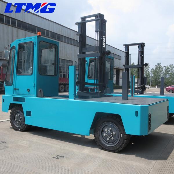 Handling Steel Bar 3 Ton Off Road Forklift Truck Side Loader 8 Hours Working Time