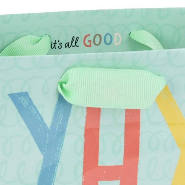 Ручно изготовленные настраиваемые простые бумажные пакеты Kraft с логотипом для экологически чистой упаковки