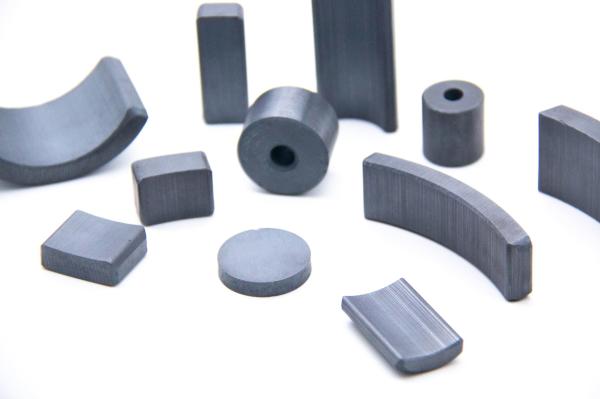 Provide High Temperature And High Performance Coercive Force Permanent Magnet Ferrite Tile