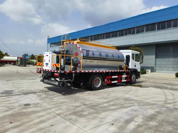 China Dongfeng 6ton Asphalt Distributor 4x2 Asphalt Distributor Truck for Sale