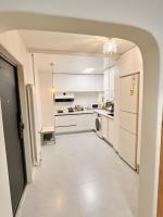 Conception d'armoire de garde-manger de cuisine moderne en stratifié PVC de haute qualité