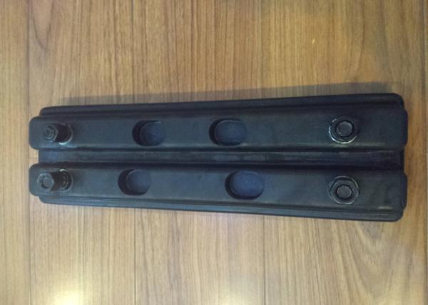 Lightweight Excavator Rubber Pads , Bolt On Rubber Pads 350 * 106 * 40mm
