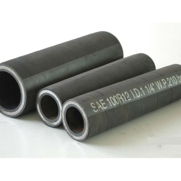 4 Layers Rubber High Pressure Hydraulic Hose Pipe SAE 100 R12 For Crane Truck