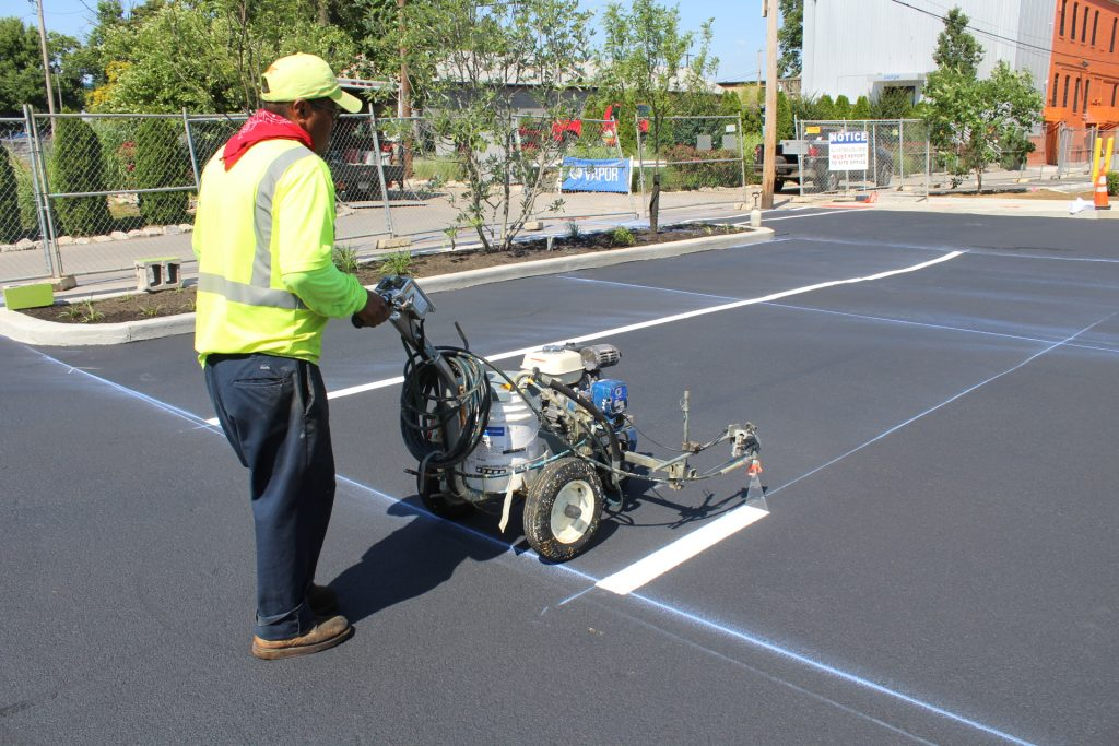 Fast Drying Cold Road Marking Paint for Maintenance Work