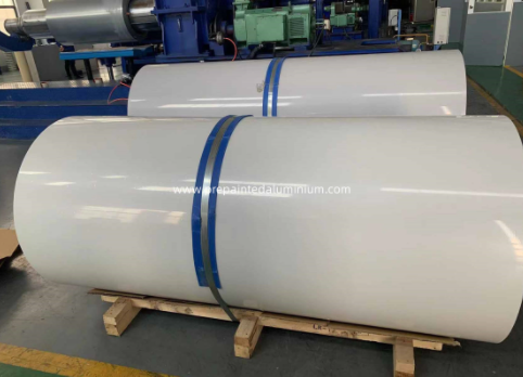 Ultra Wide Color Coating Aluminum Coil-2 2500 мм Ширина Ультра Широкая предварительно окрашенная алюминиевая катушка Пластина сверхширокого покрытия Алюминиевая катушка, используемая для кузова грузовика или фургона